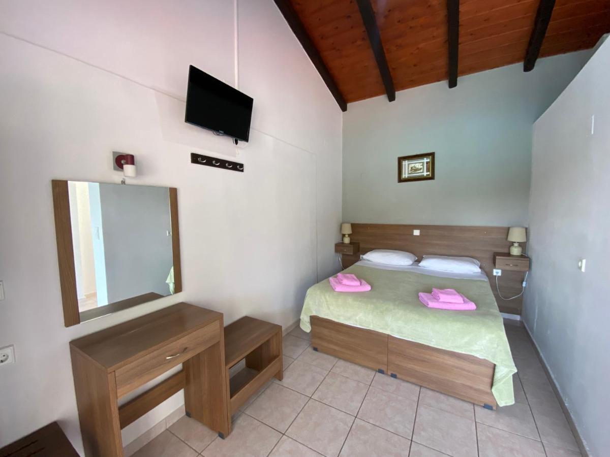 Miltos Studios Paleokastritsa Buitenkant foto