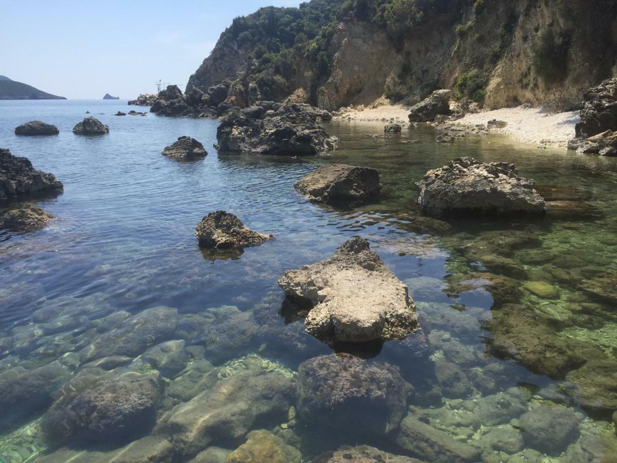 Miltos Studios Paleokastritsa Buitenkant foto